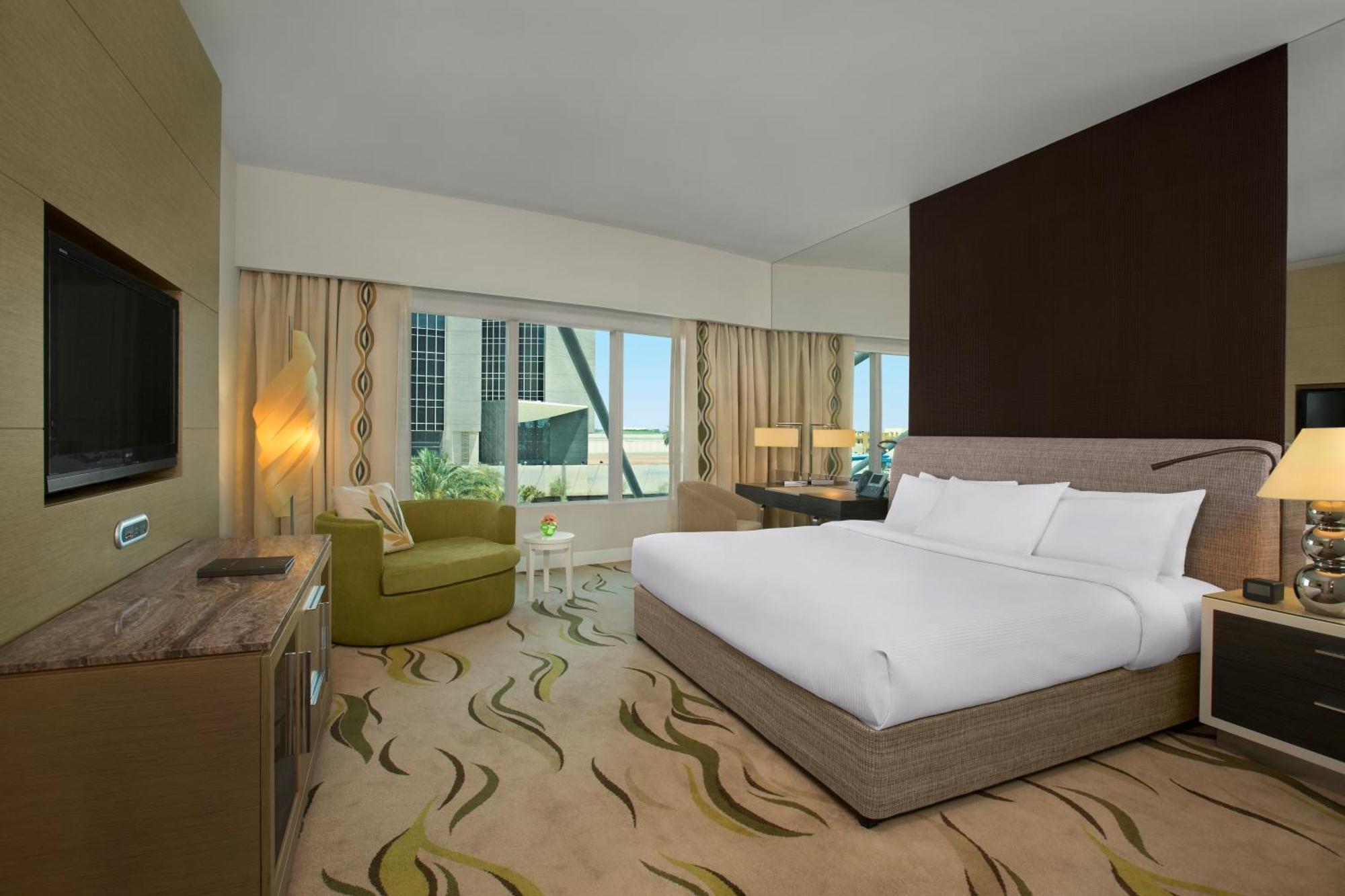 Hotel Millennium Al Rawdah