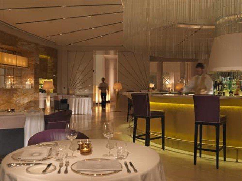 Hotel Millennium Al Rawdah 5*