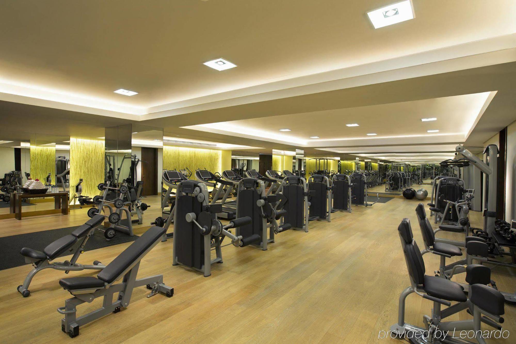 Hotel Millennium Al Rawdah 5*