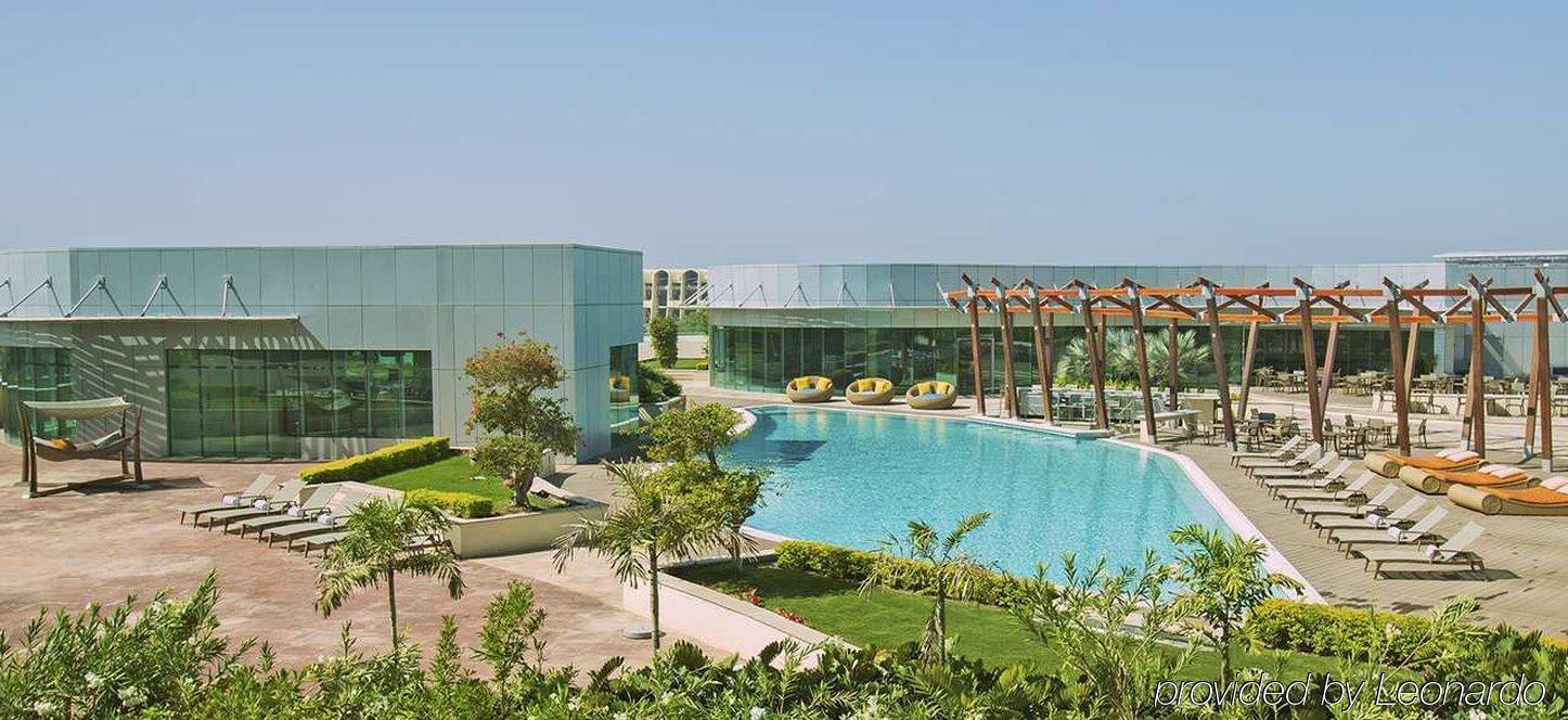 Millennium Al Rawdah Hotel